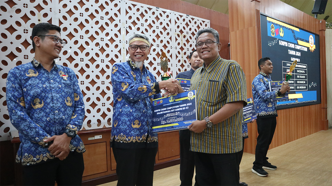 Bakesbangpol Kota Yogyakarta Raih Juara 2 pada KORPRI Choir Competition dalam Rangka HUT KORPRI ke-53 Tahun 2024